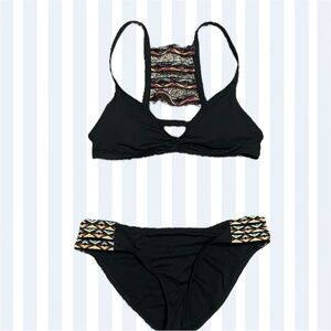 2-pc black hippy bikini